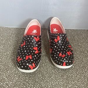 Disney Minnie Mouse Polka Dot Slip-On Shoes - Black and white with Red Bows